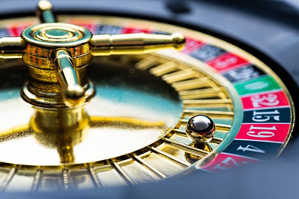 Allbet roulette table displayed on mobile phone showing betting interface and live dealer